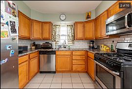 1507 E Lasalle Ave, South Bend, in 46617 Adorable Home in South Bend, IN (Photo 3 of 9)