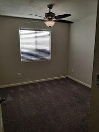 205 E Oxford Dr, Tempe, Az 85283 in Tempe, AZ (Photo 7 of 10)