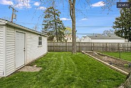 738 School St, Clawson, Mi 48017 Gorgeous Home in Clawson, MI (Photo 12 of 12)