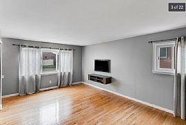 738 School St, Clawson, Mi 48017 Gorgeous Home in Clawson, MI (Photo 3 of 12)