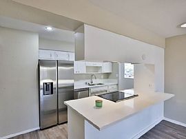 1947 E Greenway Dr, Tempe, Az 85282 in Tempe, AZ (Photo 9 of 12)