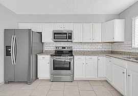 19414 N 33rd Ave, Phoenix, Az 85027 in Phoenix, AZ (Photo 3 of 11)