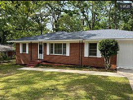 203 Woodland Dr, Warner Robins, Ga 31088 Gorgeous Home in Warner Robins, GA