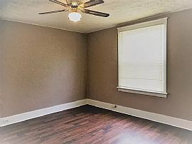 Charming 4 Bedroom Home  in Cincinnati, OH (Photo 3 of 7)