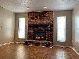 Charming 3 Bedroom Home in Fairborn, OH (Photo 3 of 9)