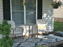 519 Capstone Dr, Lynchburg, Va 24502 : Lovely House  in Lynchburg, VA (Photo 2 of 7)