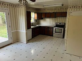 280 Citation Dr, Virginia Beach, Va 23462 : Peaceful House in Virginia Beach, VA (Photo 3 of 6)