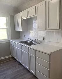 4bd 1ba Going For Reasonable Price  in Kansas City, MO (Photo 4 of 12)