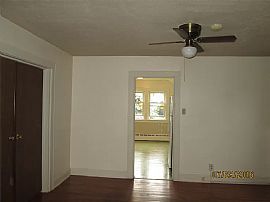 1304 69th St, Kenosha, Wi 53143 in Kenosha, WI (Photo 6 of 7)