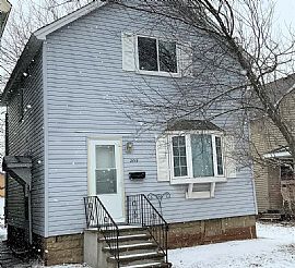 2015 Wisconsin Ave, Superior, Wi 54880c in Superior, WI