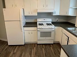 2015 Wisconsin Ave, Superior, Wi 54880c in Superior, WI (Photo 11 of 11)