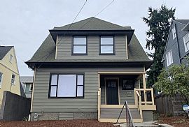 1106 E Denny Way, Seattle, Wa 98122 : Stunning House in Seattle, WA