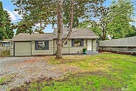 2103 N 193rd St, Shoreline, Wa 98133 : Excellent House in Shoreline, WA