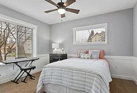 28106 224th Pl Se, Maple Valley, Wa 98038 : Comfortable House in Maple Valley, WA (Photo 3 of 8)