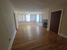 3563 Pelzer Ave, Montgomery, Al 36109 in Montgomery, AL (Photo 2 of 12)