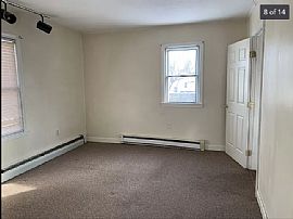 29 Foxon Pl, New Britain, Ct 06053 Beautiful Home in New Britain, CT (Photo 8 of 12)