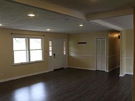 387 Circle Dr, Lewisburg, Wv 24901 . Stunning House For Rent in Lewisburg, WV (Photo 6 of 12)