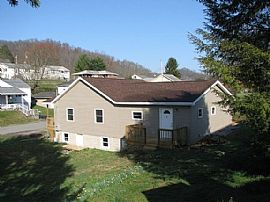 112 Sturm St, Clarksburg, Wv 26301 . Perfect House For Rent in Clarksburg, WV (Photo 2 of 10)