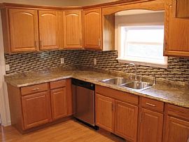 112 Sturm St, Clarksburg, Wv 26301 . Perfect House For Rent in Clarksburg, WV (Photo 4 of 10)