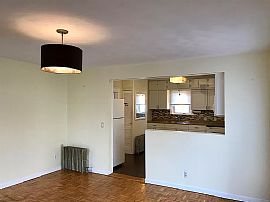 9 Belfort Ave, Warwick, Ri 02889 in Warwick, RI (Photo 11 of 12)