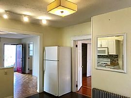 9 Belfort Ave, Warwick, Ri 02889 in Warwick, RI (Photo 9 of 12)