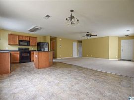 15395 Mill Valley Dr, Athens, Al 35613  House For Rent in Athens, AL (Photo 4 of 12)