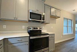 7935 Saint James Dr, Pinson, Al 35126 . Charming House in Pinson, AL (Photo 3 of 12)