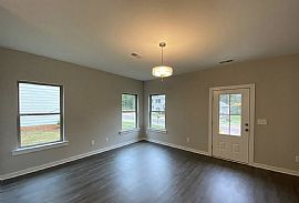 7935 Saint James Dr, Pinson, Al 35126 . Charming House in Pinson, AL (Photo 6 of 12)