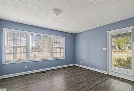 402 25th St E, Tuscaloosa, Al 35401 . Stunning House For Rent in Tuscaloosa, AL (Photo 7 of 12)