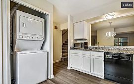 13 Janwall Ct, Annapolis, Md 21403 Beautiful Home in Annapolis, MD (Photo 4 of 11)