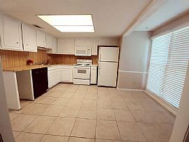 2134 Rexford Rd, Montgomery, Al 36116 in Montgomery, AL (Photo 4 of 11)