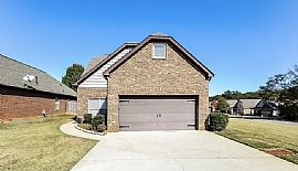 8270 Owen Park Dr, Lake View, Al 35111 in Lake View, AL