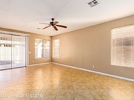 3556 E Hampton Ln, Gilbert, Az 85295 in Gilbert, AZ (Photo 3 of 12)