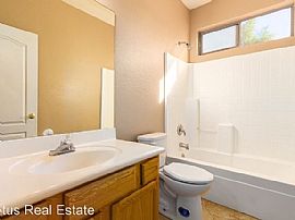 3556 E Hampton Ln, Gilbert, Az 85295 in Gilbert, AZ (Photo 7 of 12)