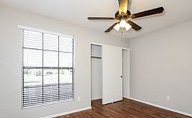 5215 W Diana Ave, Glendale, Az 85302 in Glendale, AZ (Photo 7 of 8)