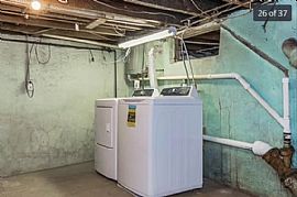 1003 N Morris Ave, Bloomington, Il 61701 Beautiful Home in Bloomington, IL (Photo 9 of 12)