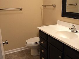 2709 Kiwanis Ct For Rent! Call Or Text (989) 572-2152. 750/mo in Bowling Green, KY (Photo 3 of 9)