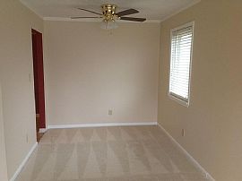 3305 Mcadams Ct For Rent! Call Or Text (989) 572-2152. 650/mo in Louisville, KY (Photo 2 of 10)