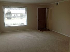 3305 Mcadams Ct For Rent! Call Or Text (989) 572-2152. 650/mo in Louisville, KY (Photo 8 of 10)