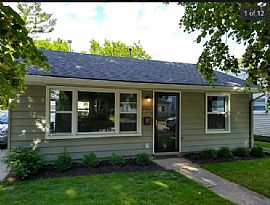 1905 Leitch Rd, Ferndale, Mi 48220 Beautiful Home in Ferndale, MI