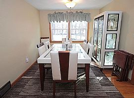 Awesome 4bed 2bath House  in East Longmeadow, MA (Photo 5 of 7)