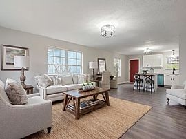 2411 E Glenwood Ave Ne, Knoxville, in Knoxville, TN