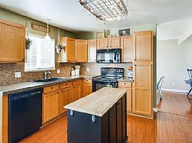 6023 Whetstone Dr, Colorado Springs, Co 80923 . Charming House in Colorado Springs, CO (Photo 3 of 7)