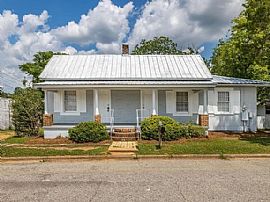 1923 18th Ave, Northport, Al 35476 in North Port, AL