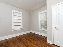 812 Cherry St Nw, Huntsville, Al 35816 in Huntsville, AL (Photo 3 of 11)