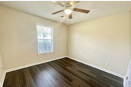 19053 Valerie Way, Toney, Al 35773 in Toney, AL (Photo 2 of 7)