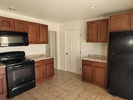 11234 W Elk Ave, Youngtown, Az 85363 in Youngtown, AZ (Photo 8 of 10)