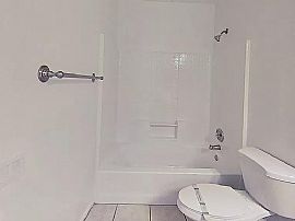 7933 W Colter St, Glendale, Az 85303 in Glendale, AZ (Photo 4 of 9)