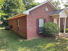 1107 District Ct, Auburn, Al 36830 in Auburn, AL