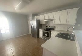 5302 E 7th St, Panama City, Fl in Panama City, FL (Photo 7 of 12)